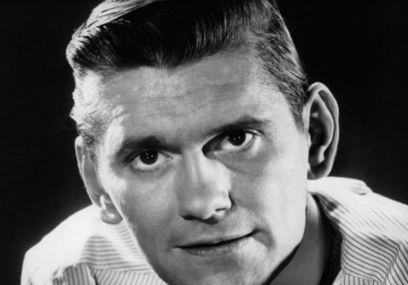 Dick York's Charm as Darrin Stephens