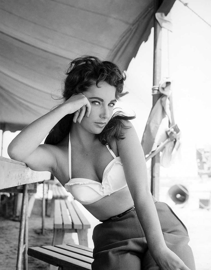 A young and gorgeous Elizabeth Taylor.