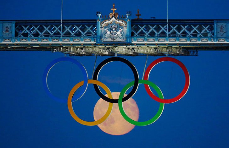 Olympic Moon - Golden glow of the heavenly spheres.